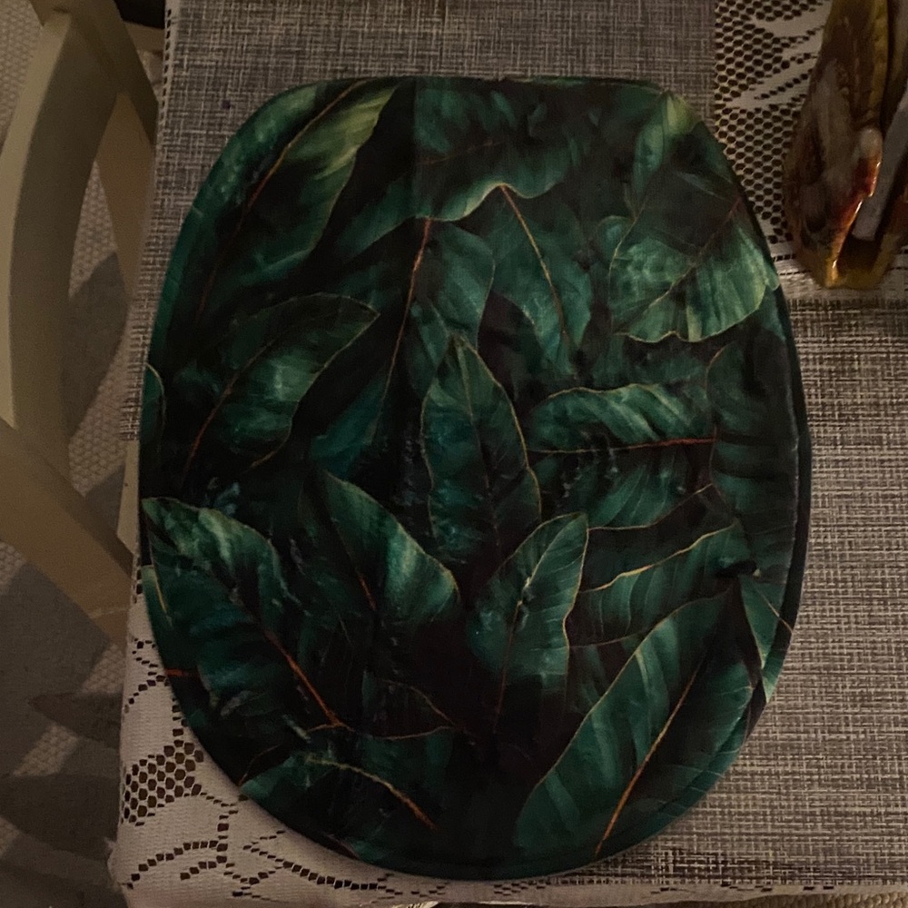 Green Leaf Pattern Oblong Toilet Lid Cover